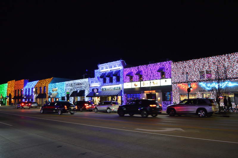 The ultimate Christmas lights road trip for Detroit and SE