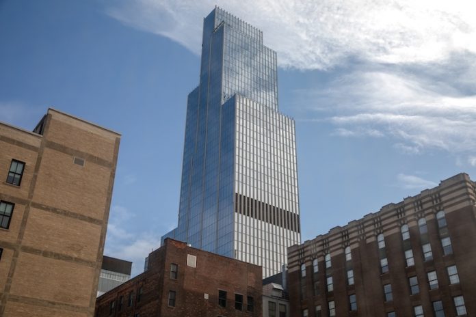 HudsonsFacadeCompletion-TimelapseStill-20250303-1