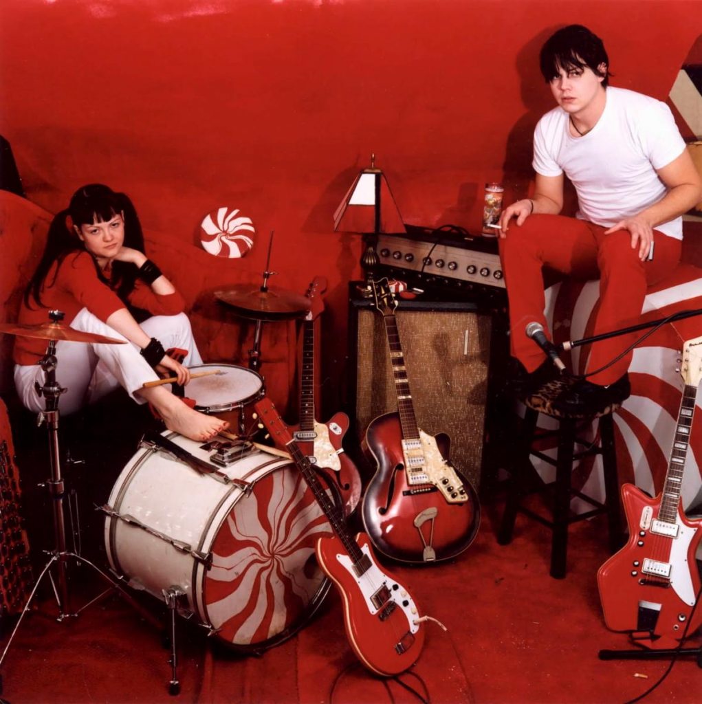 Meg and Jack White pictured during the 'White Blood Cells' album era in 2001.