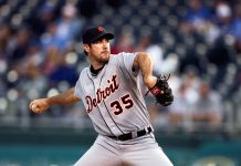Justin Verlander in the wind-up of a pitch