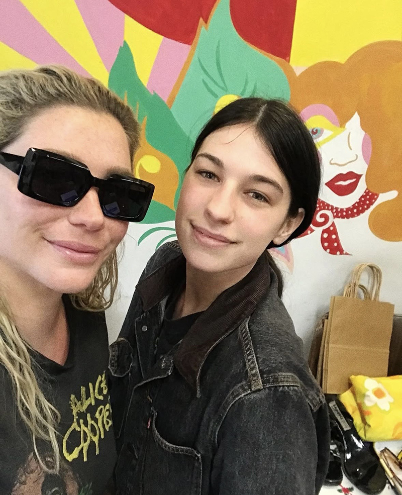 Kesha visiting Old Soul Vintage in Detroit.